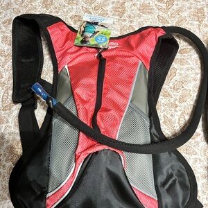 Aduro Sport Hydro-Pro 2L Hydration Backpack – Lightweight Running Hiking Pack